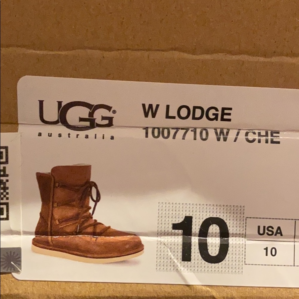 UGG Lodge Boots